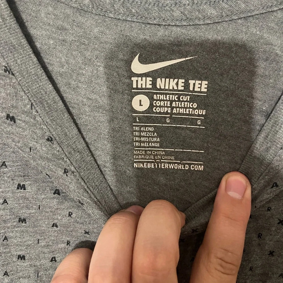 COPY - Nike Air Max Athletic T- Shirt - Picture 4 of 5